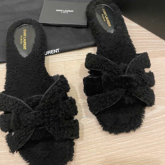 SOLD - Authentic saint Laurent’s sz 38 - Picture 4 of 6